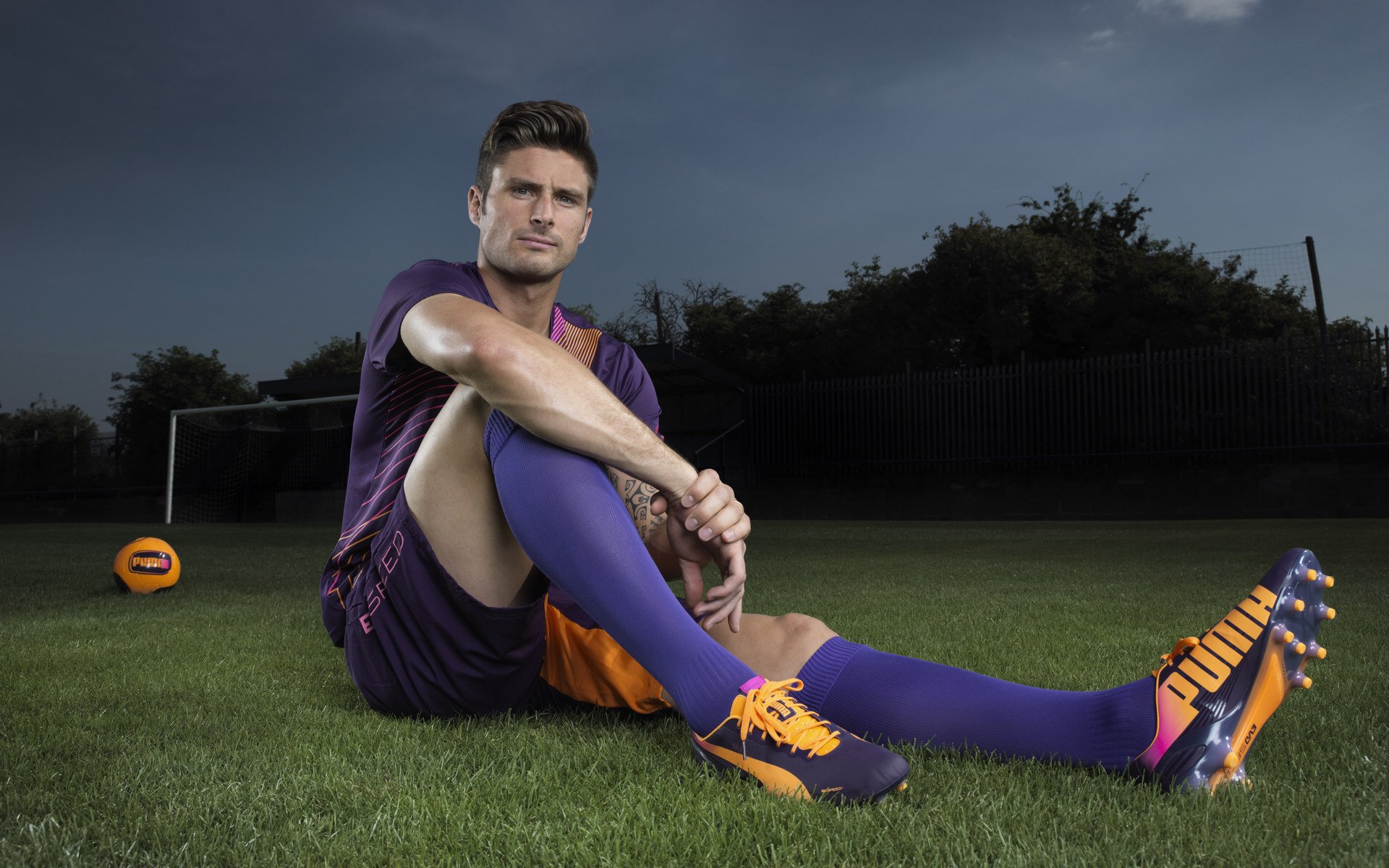 足球赛事直播技术升级支持4K高清信号，足球直播画面